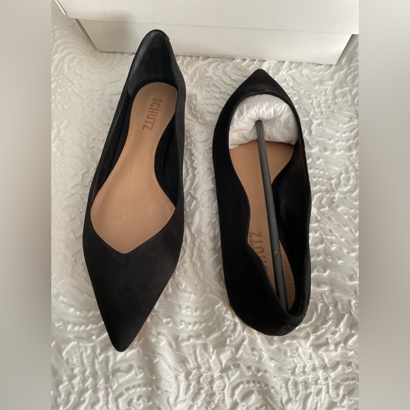 BNIB - Women’s Schutz “Rylie” Suede Leather Flats W/ Pointed Toe in Black - Picture 2 of 6
